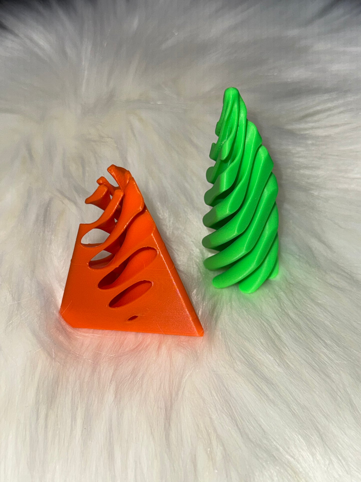 Mini Impossible Pyramid Pass-Through Fidget Toy
